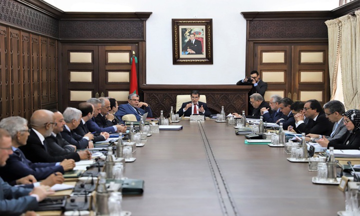 Mines et énergies renouvelables : adoption de deux projets de loi