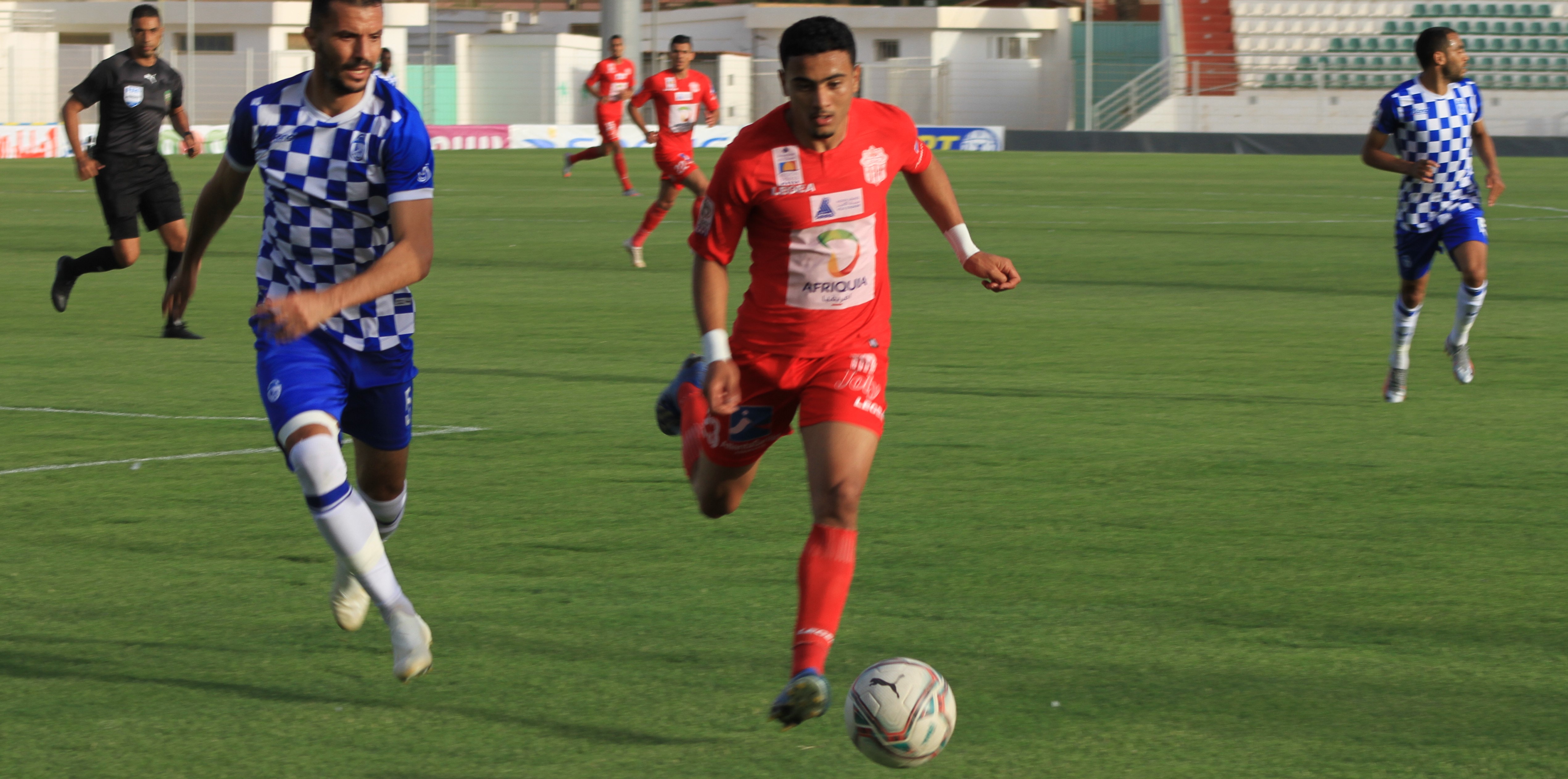 Botola Pro D1 / RCOZ-HUSA (0-1) : Le Rapide en danger, le Hassania calme la tempête !