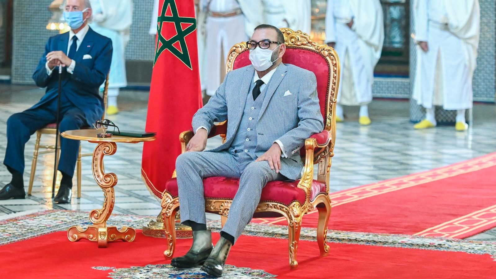 Le Souverain préside la signature de conventions relatives à la fabrication du vaccin Sinopharm au Maroc