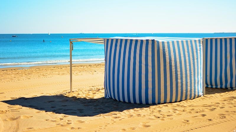 Casablanca : Les plages sous hold-up des loueurs de tentes