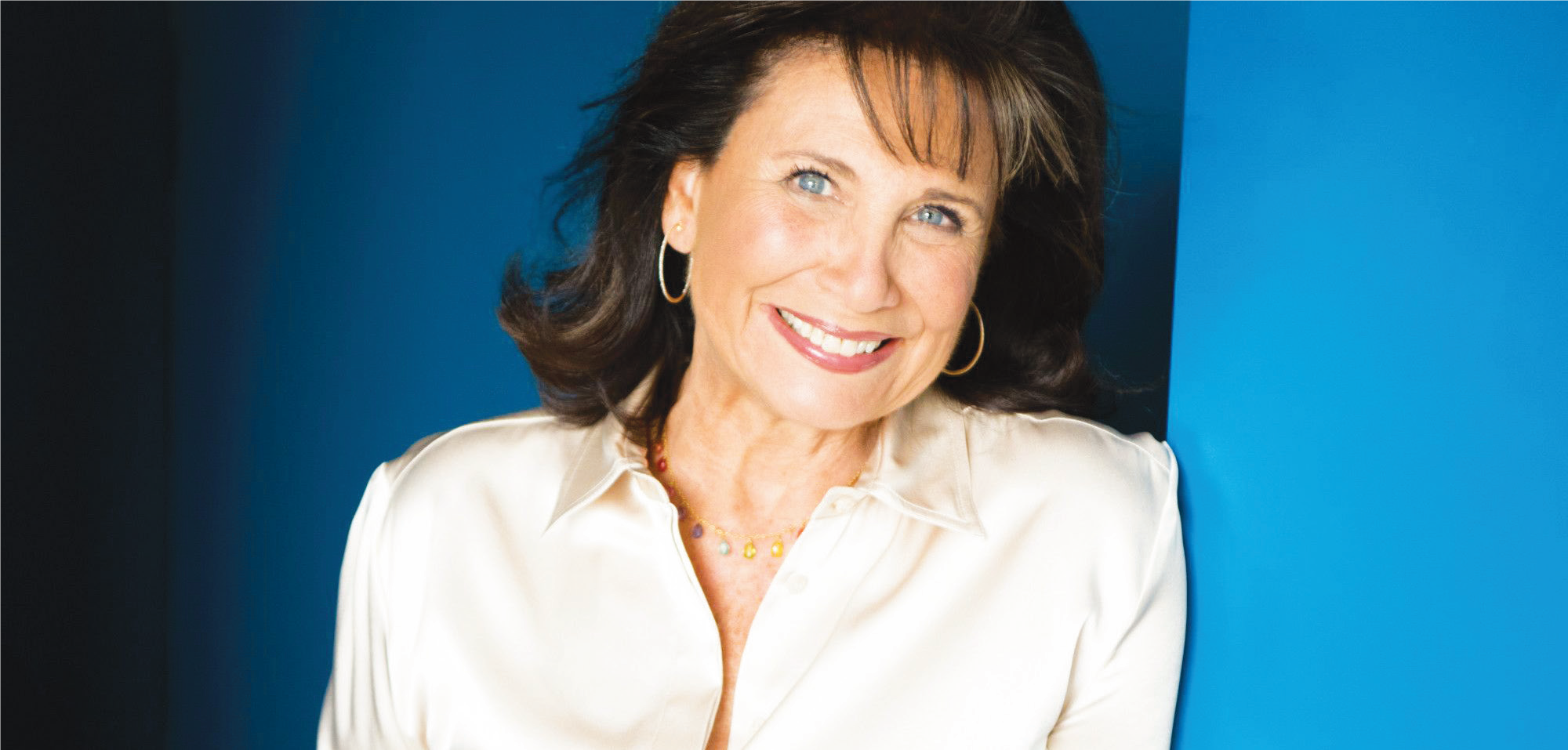 [ Interview exclusive avec Anne Sinclair ] « A ‘7 sur 7’ Hassan II avait parfaitement joué le jeu mais Driss Basri n’y était pas favorable »