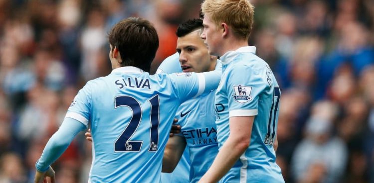 Premier League : Manchester City érige des statues de 3 légendaires mancuniens !