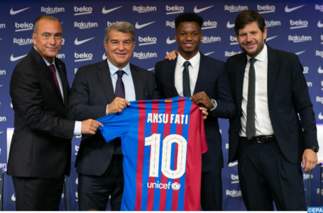 FC Barcelone : Ansu Fati, Catalan jusqu’en 2027 avec une clause libératoire d’un milliard d’euros !