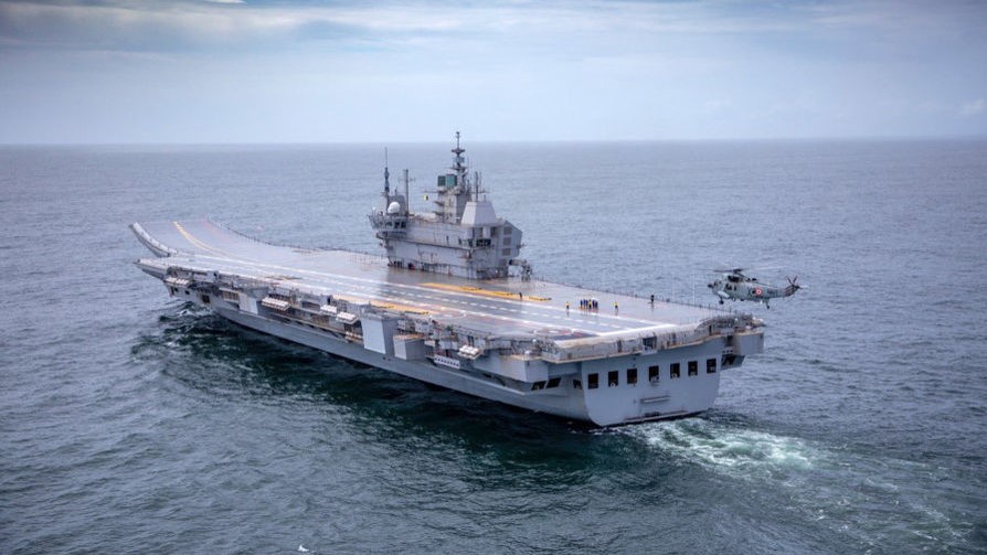 Armement : Le 1er porte-avions indien poursuit ses essais en mer