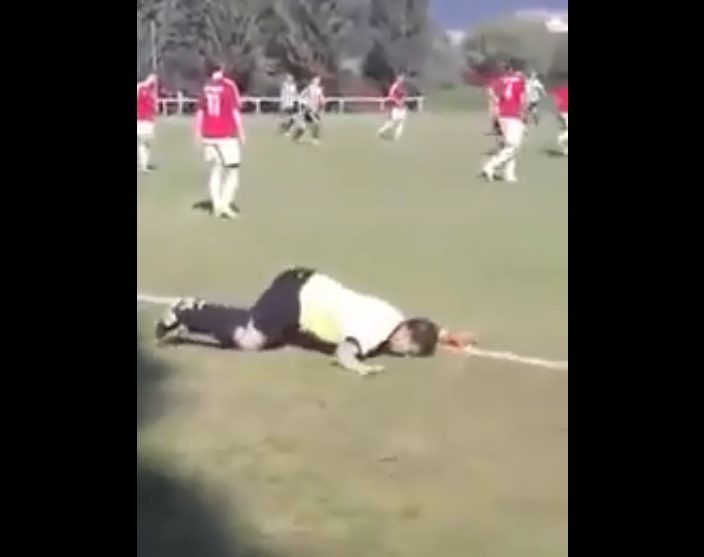 Insolite / France : Un arbitre ivre dans les vestiaires, des gendarmes pour  lui passer un test d’alcoolémie !