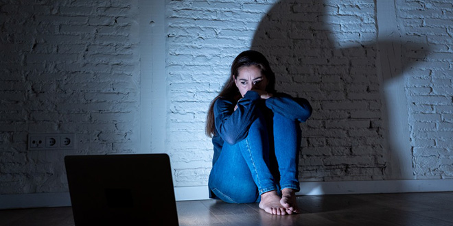 Lutte contre la cyberviolence : Coup d'envoi de la 1ère campagne nationale
