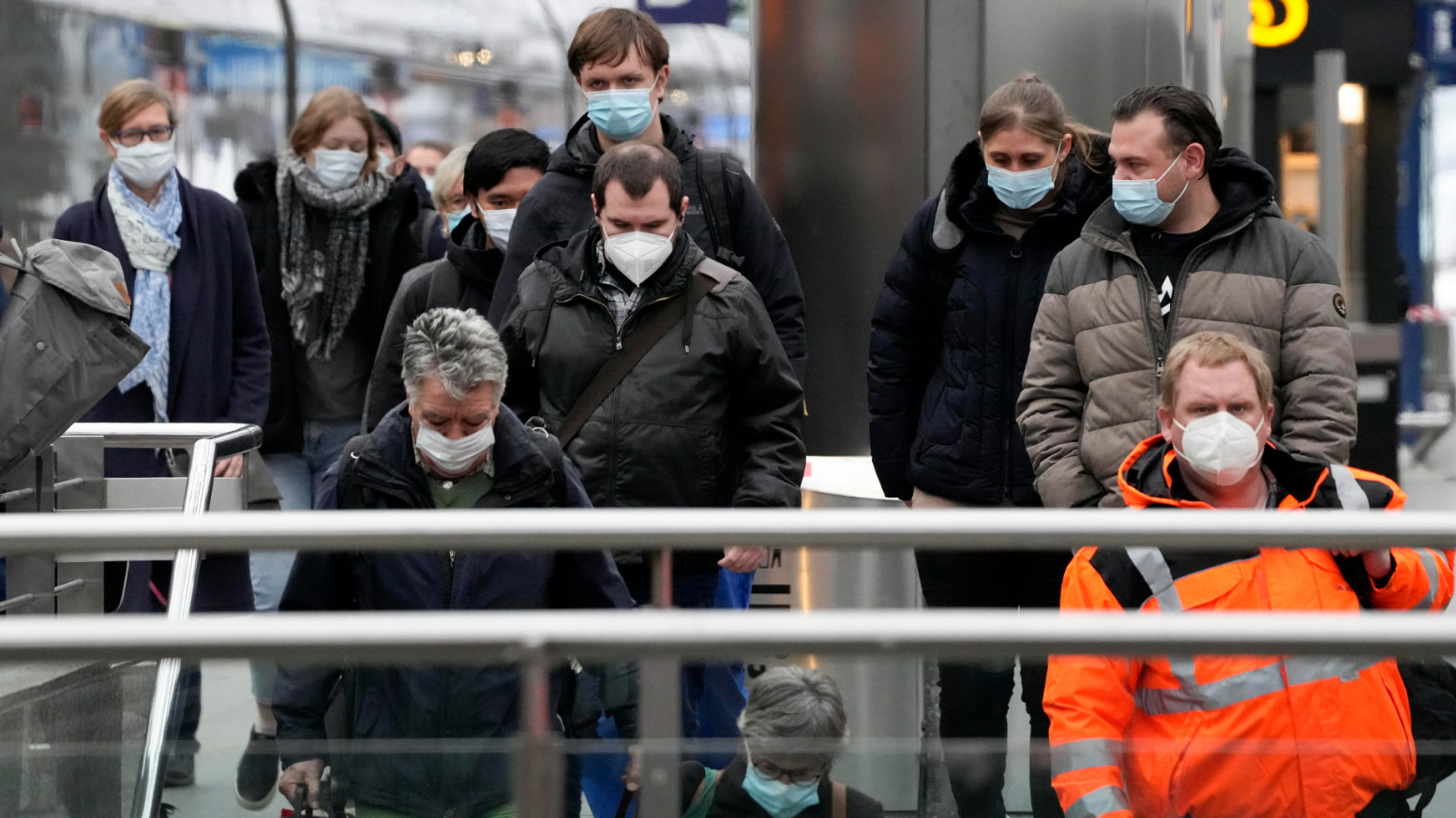 Covid-19 : Une 5ème vague attise les tensions en Europe