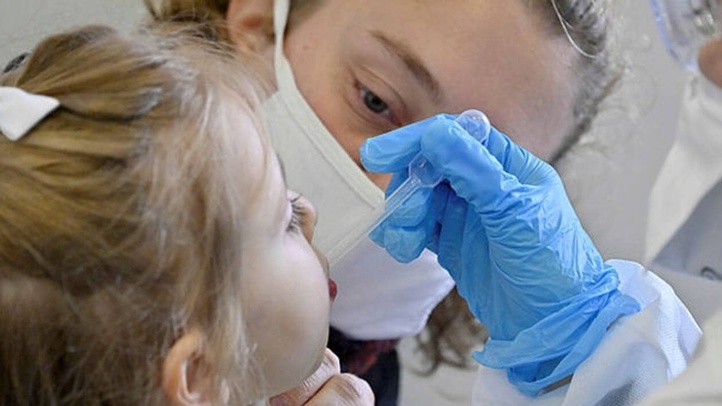 Covid-19 : Vague inédite chez les enfants en France et hausse des hospitalisations aux USA
