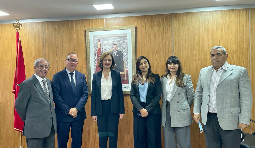 fatima-Zahra Ammor promet d’intégrer les restaurateurs dans le plan de soutien