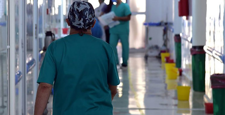 Covid-19: le bilan des contaminations dépasse la barre du million