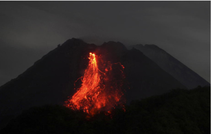 Éruption volcanique dans le pacifique: alerte au tsunami sur la côte ouest américaine