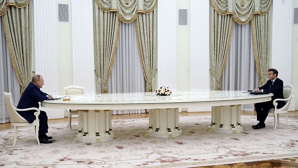 Crise ukrainienne : Poutine remercie Macron pour ses efforts