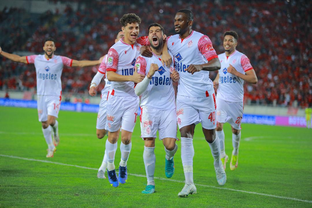Botola Pro D1/ Mise à jour de la 22ème journée / WAC-AS FAR (3-0): Le Wydad largement vainqueur