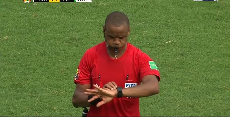 Coupe de la Confédération :  Le Zambien Janny Zikazwe désigné arbitre de la finale, des Egyptiens à la VAR