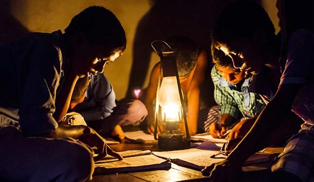 Conditions de vie : 733 millions de personnes vivent sans électricité, les ¾ en Afrique