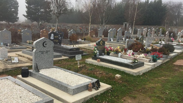 Musulman de France : A mort musulmane, enterrement laïc ?