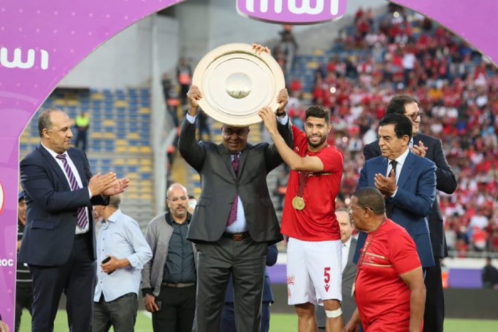 Botola Pro D1 : Le 22e titre du Wydad célébré sur le terrain, négligé par la communication ‘’officielle’’ du club sur les réseaux sociaux!