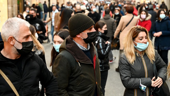 Covid-19 : Une 7ème vague qui ramène les masques