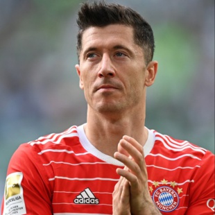 Transfert : Robert Lewandowski rejoint le Barça