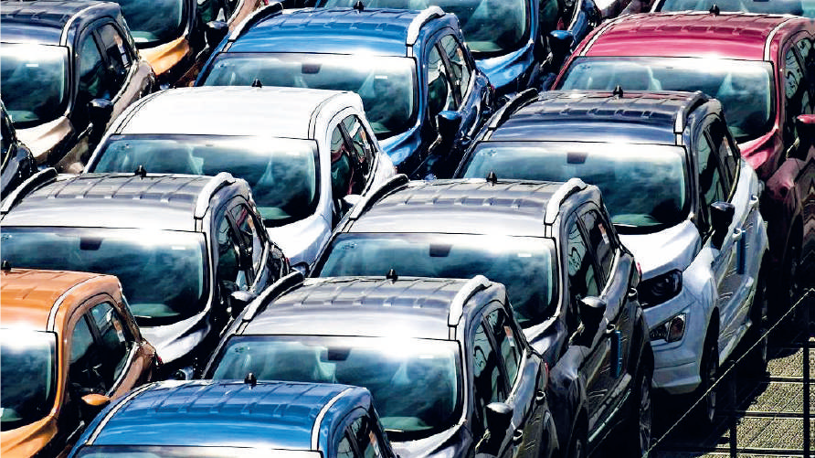 Marché automobile : Étrange explosion des prix malgré la chute des ventes !