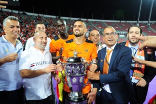 Coupe du Trône RSB-WAC 0-0 (t.a.b 3-2) : La Renaissance Sportive Berkane remporte sa deuxième Couronne