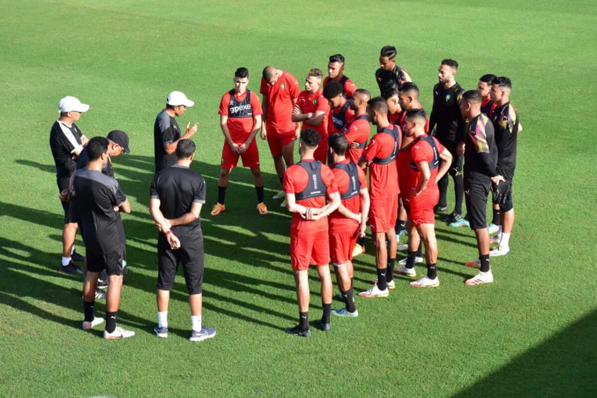 Equipe nationale  Les locaux en stage de préparation à Maâmora