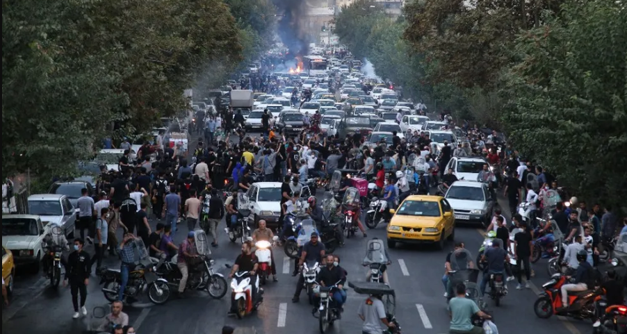 Iran : Des dizaines de morts, 739 manifestants arrêtés dont 60 femmes