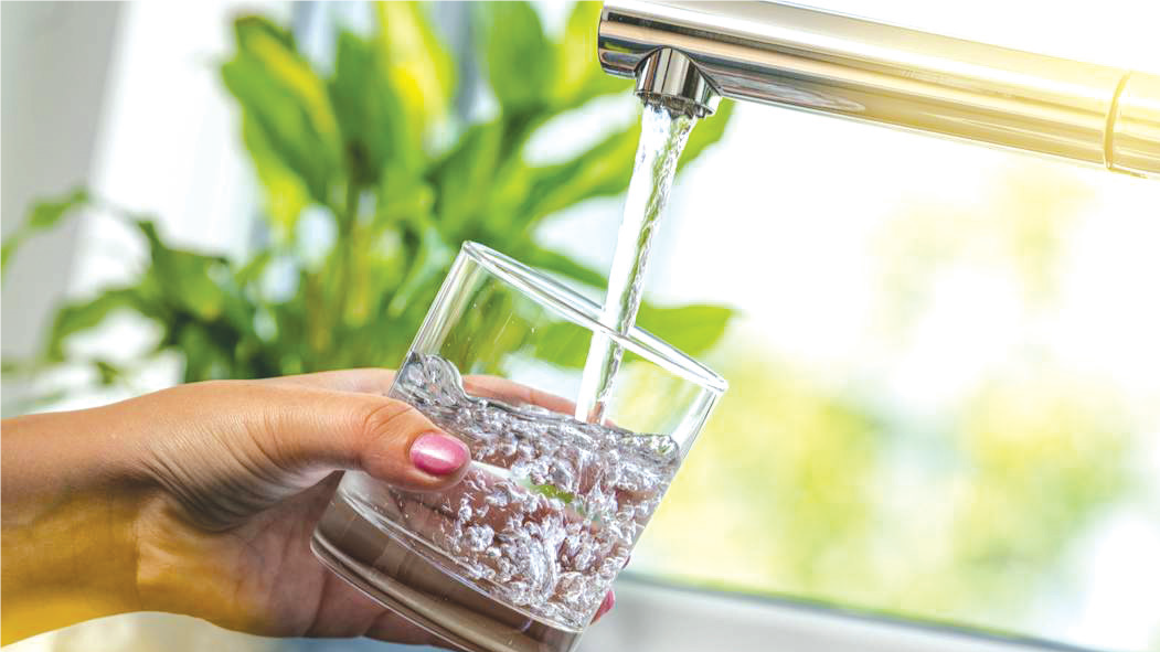 Economiser l’eau chez soi : les astuces et les bons gestes à adopter