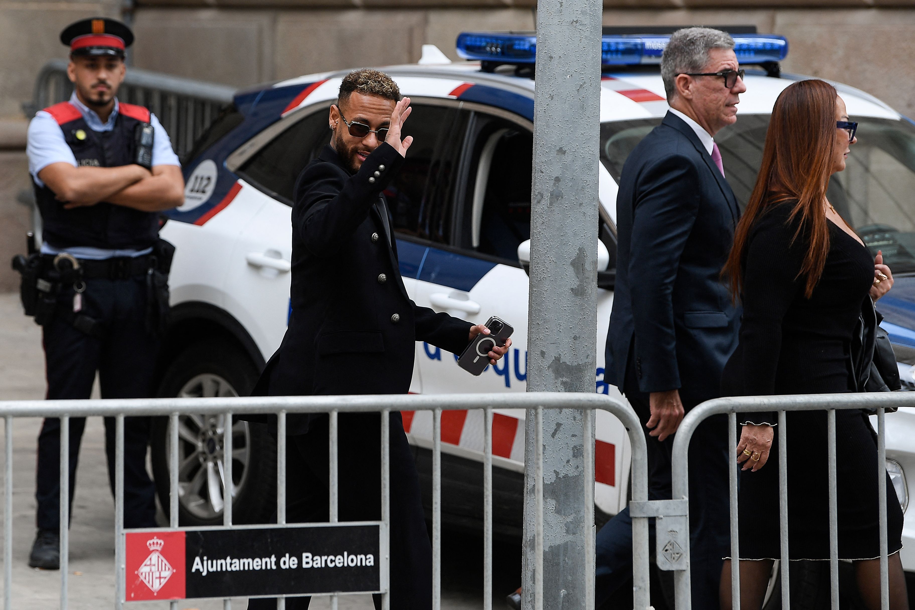 Neymar devant la justice espagnole : Accusé de corruption, il risque 2 ans de prison et 10 millions € d'amende