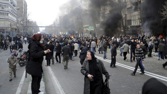 Iran-Manifestations : Une première condamnation à mort