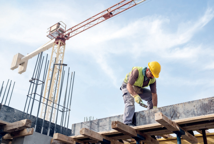 La loi peut mieux faire pour protéger les travailleurs à la tâche