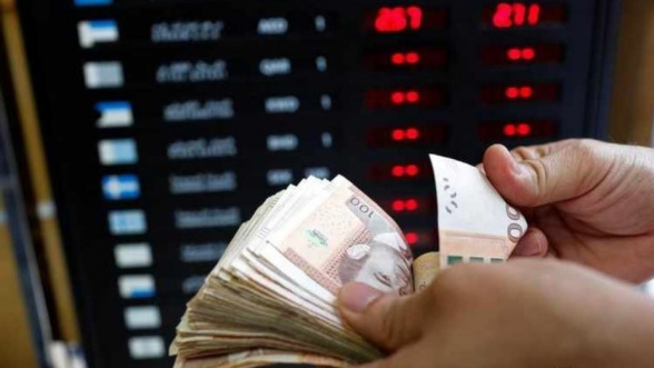 Marché de change : Le dirham continuera-t-il à baisser dans un contexte de repli des réserves ?