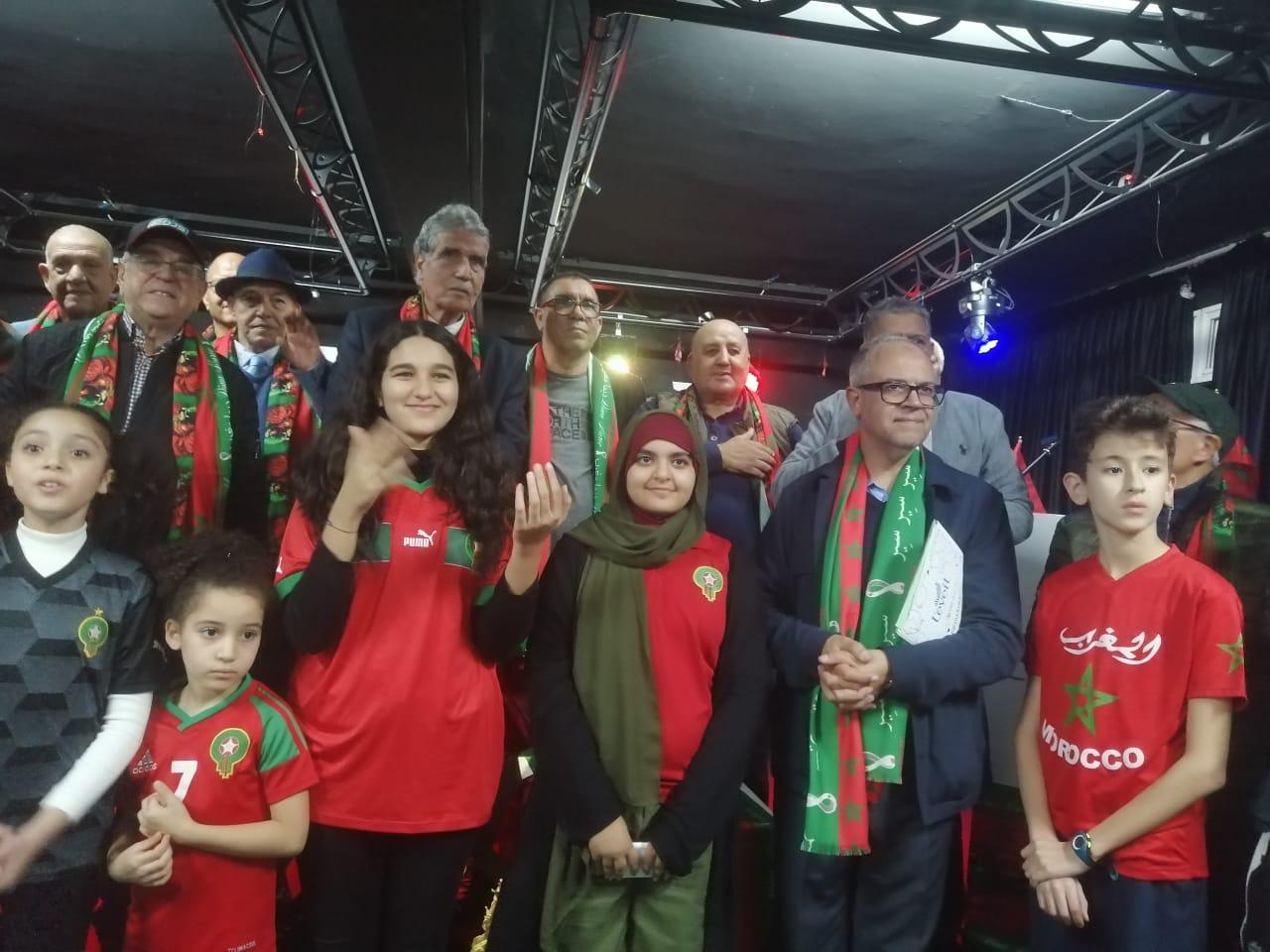Les Lions de l’Atlas fêtés par des écoliers à Sidi Maârouf