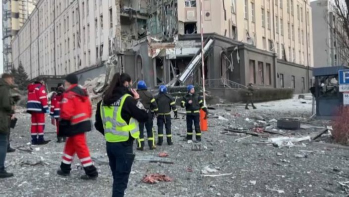 Guerre en Ukraine : La Russie frappe l'ensemble du pays avant le Réveillon