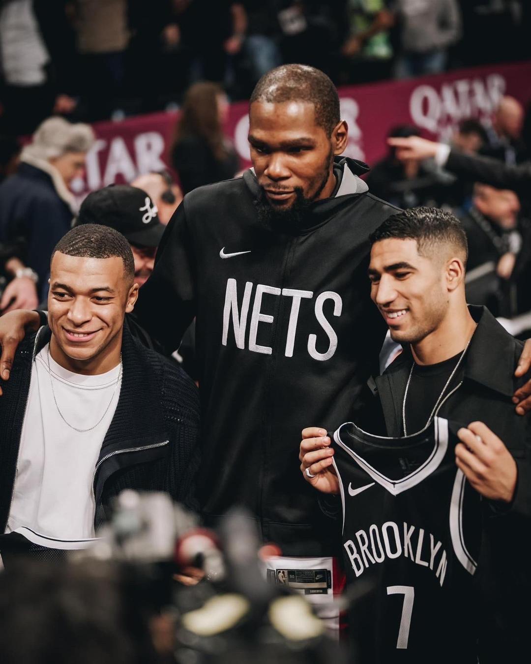 NBA : Hakimi et Mbappé invités de Kevin Durant