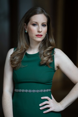 Julia Lagahuzère ou la paix comme devise et étendard