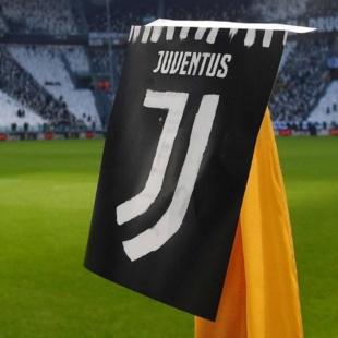 Serie A : La Juventus sanctionnée de 15 points de pénalité, Nedved de 8 mois de suspension