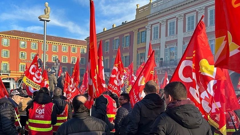 France-Retraites : L'inertie de Macron face au mouvement social dénoncée par les syndicats