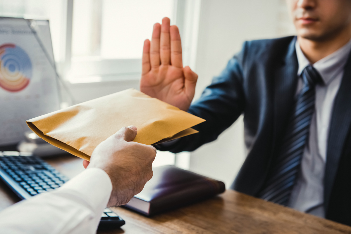 Réforme des marchés publics : Plus de transparence et moins de corruption ? [INTÉGRAL]