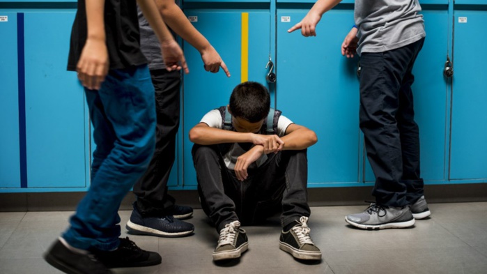 Violence à l’école: Les garçons en souffrent en silence