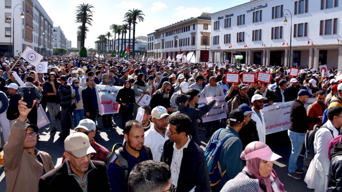 Statut unifié : Les enseignants dans la rue pour réclamer le retrait de la réforme (Reportage)