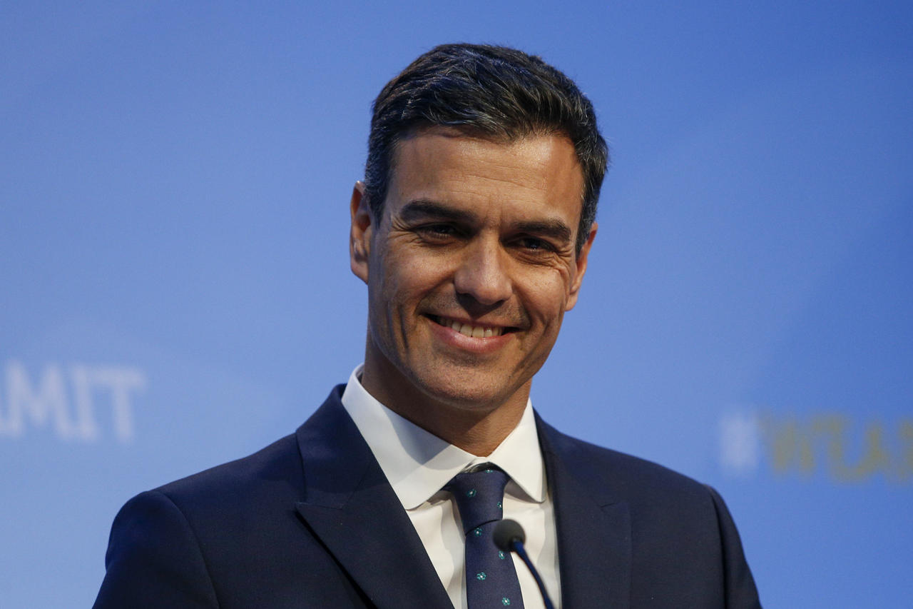 Espagne: Sánchez obtient l'appui de Puigdemont et ouvre la voix à un nouveau mandat