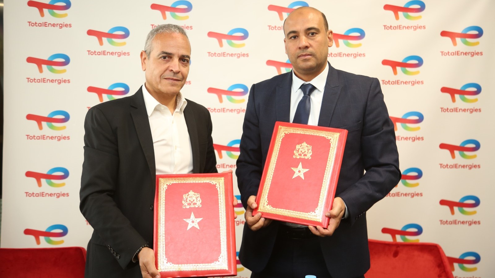 TotalEnergies et la FNTT s’allient pour soutenir les transporteurs touristiques