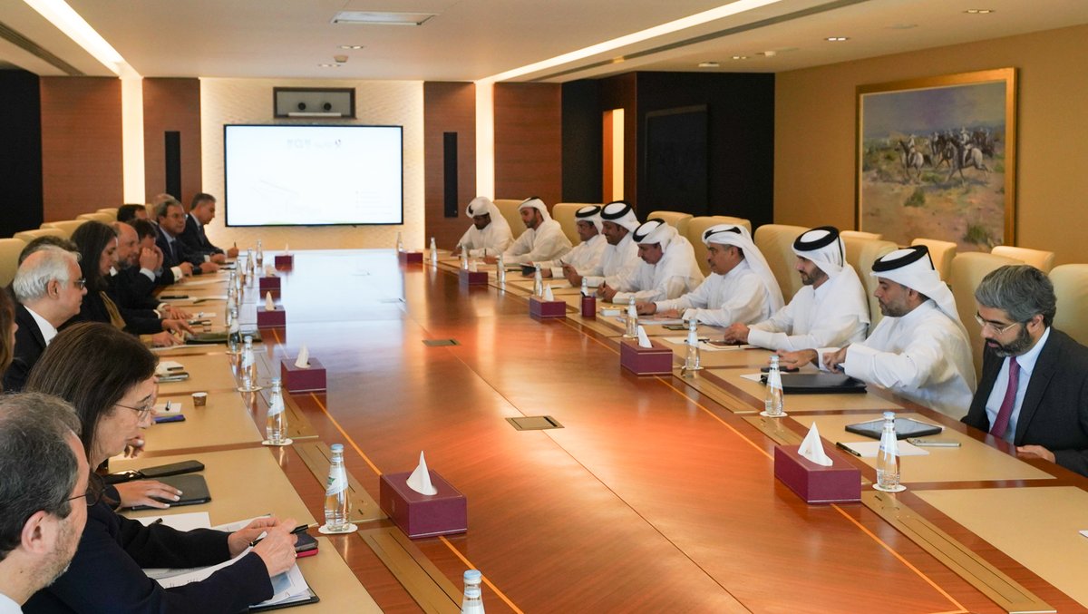 Une délégation gouvernementale se rend au Qatar, la coopération financière à l'ordre du jour