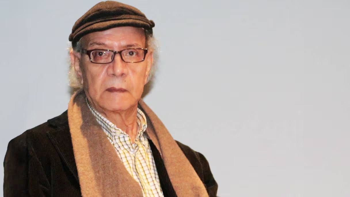 Hommage Loakira, un poète qui prose sa démission