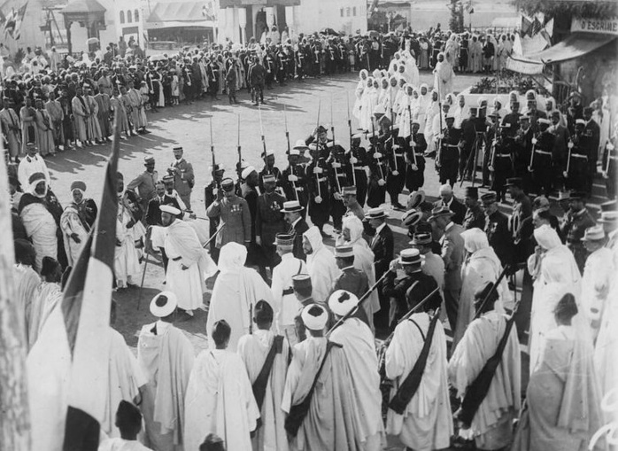 Parution de l'ouvrage "Le Sultan Moulay Youssef et le protectorat français au Maroc" de Mohamed Azzouzi