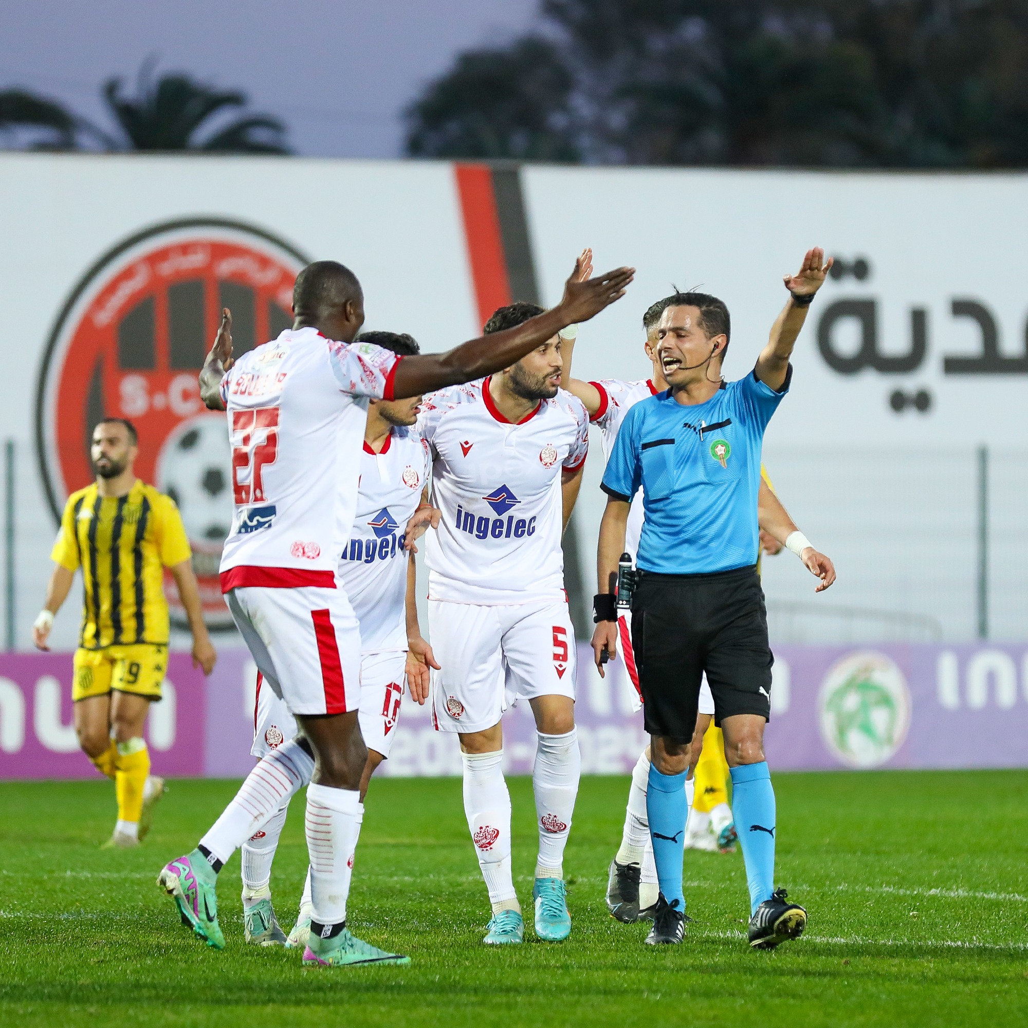 Botola D1/ Mise à Jour de la J12- WAC-MAS :  Le Wydad ,  une autre contre-performance !