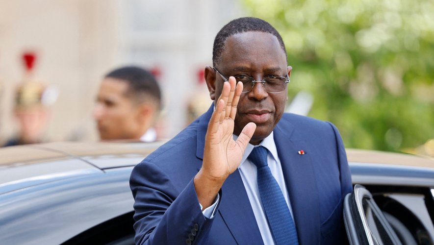 Présidentielle au Sénégal : Macky Sall accusé de « traîner les pieds »