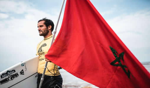 JO Paris 24/ Surf: Boukhiam parmi les 48 surfeurs qualifiés