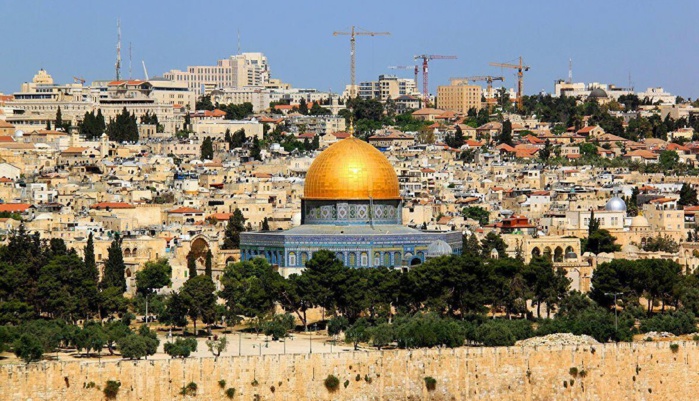 Gouverneur adjoint d'Al Qods : "Les aides humanitaires marocaines s'inscrivent dans la continuité des actes de générosité de SM le Roi envers Al Qods Acharif"